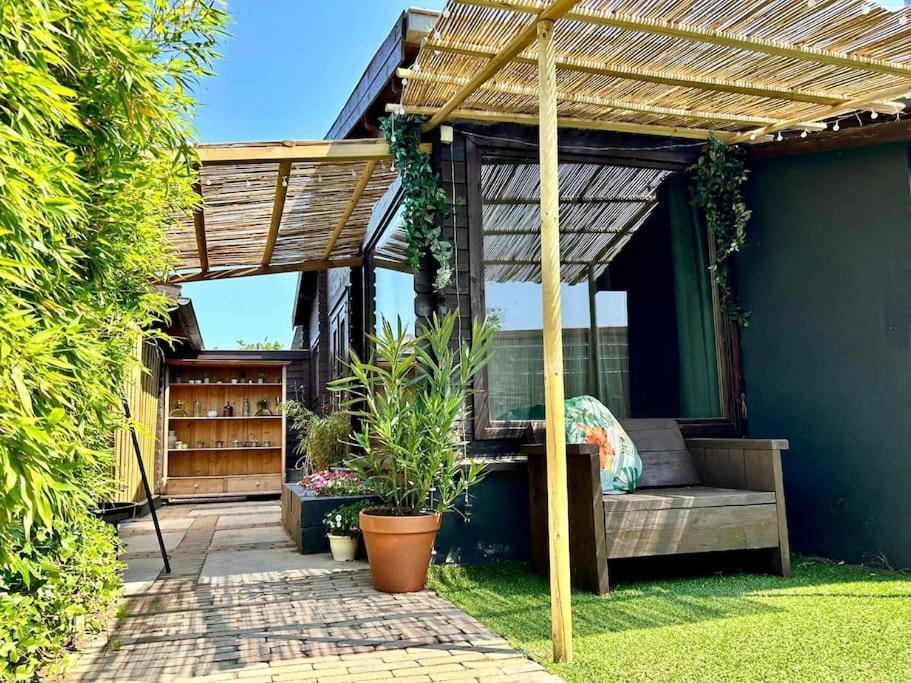 Jungle Style Lodge With Jacuzzi ,Sauna And Garden Near Amsterdam Vijfhuizen Luaran gambar