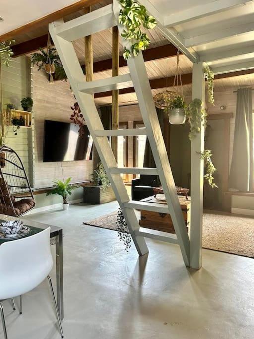 Jungle Style Lodge With Jacuzzi ,Sauna And Garden Near Amsterdam Vijfhuizen Luaran gambar