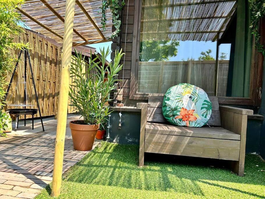 Jungle Style Lodge With Jacuzzi ,Sauna And Garden Near Amsterdam Vijfhuizen Luaran gambar