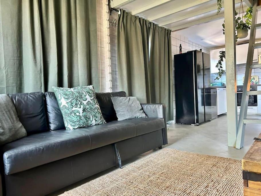Jungle Style Lodge With Jacuzzi ,Sauna And Garden Near Amsterdam Vijfhuizen Luaran gambar
